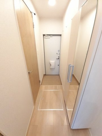 グラシオッソ坂井　Ⅲの玄関