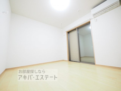 【寝室】 | ウエストガーデン六町