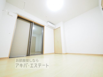 【洋室】 | ウエストガーデン六町