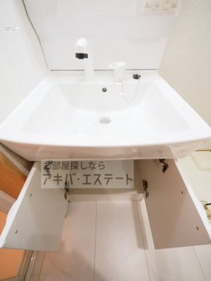 【洗面所】 | ウエストガーデン六町