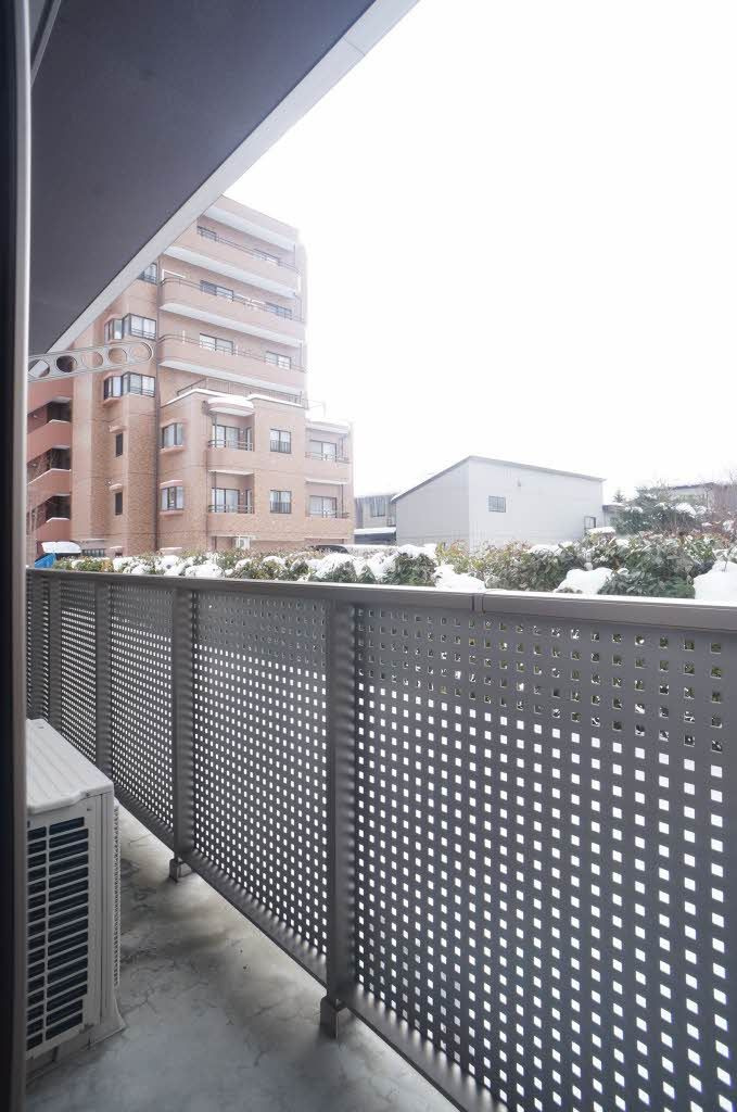 フォーブール馬場町のバルコニー
