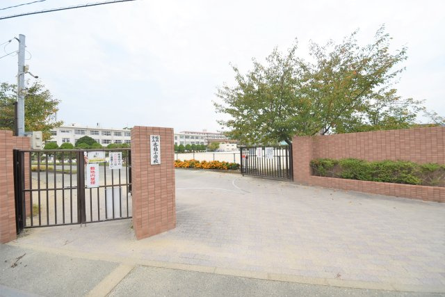福岡市東区香椎駅東1丁目第1-1棟（A号棟）の周辺|香椎小学校