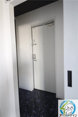 明石エヌエムスワサントユイットの玄関|※類似部屋
