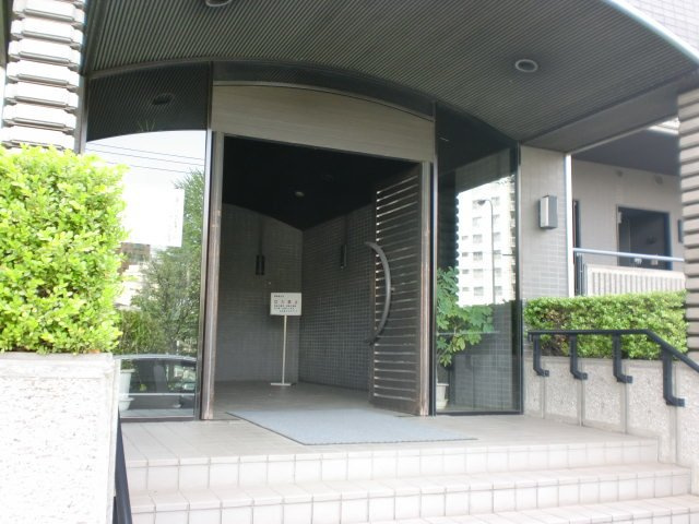 仙台坂アルカディアのエントランス