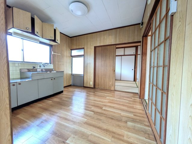 岡山市南区福島１丁目の一戸建てのキッチン