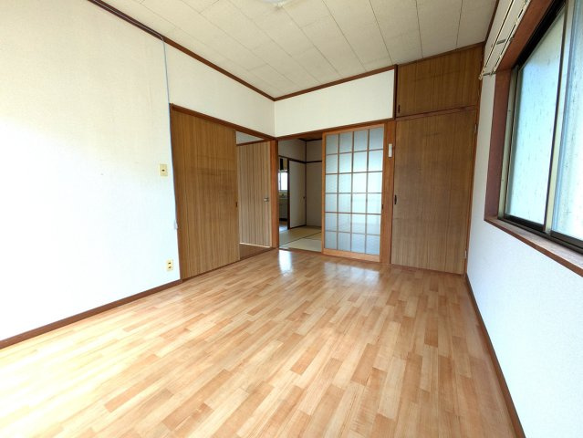 岡山市南区福島１丁目の一戸建ての洋室