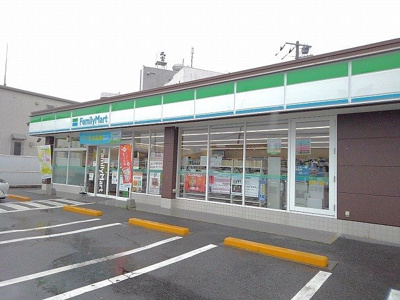 【周辺】 | エレガンシアＡ | ファミリーマート昭和国母店まで650m