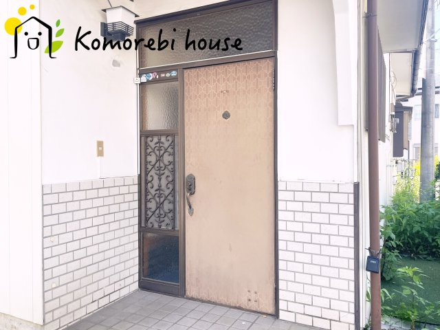 桶川市坂田西3丁目　中古一戸建ての玄関|26.7.10撮影済み