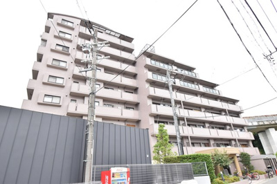 【外観】 | ラウンドスクエア吹田青葉丘 | こちらの物件近くの教育施設や、スーパー・公園など、物件周辺の住環境を併せてご案内させて頂きます。ぜひ、現地での暮らしをイメージなさって下さい！