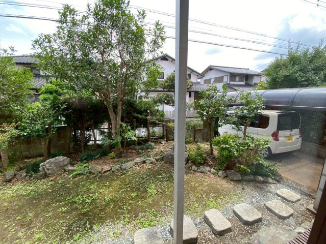 鶴田邸の庭