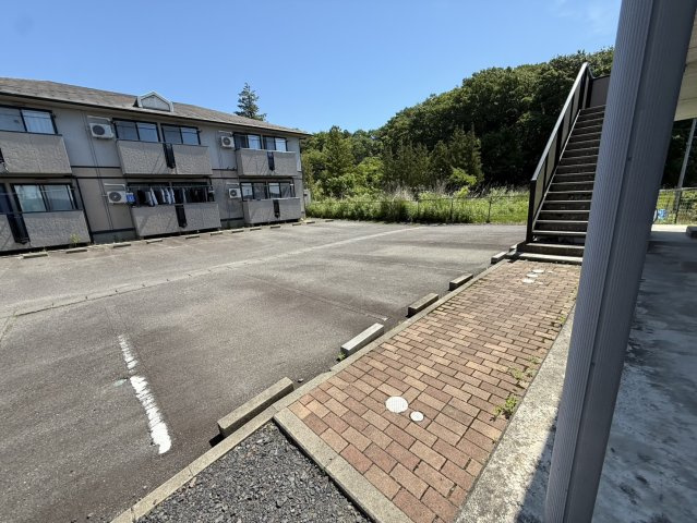 ストークホームⅥの駐車場