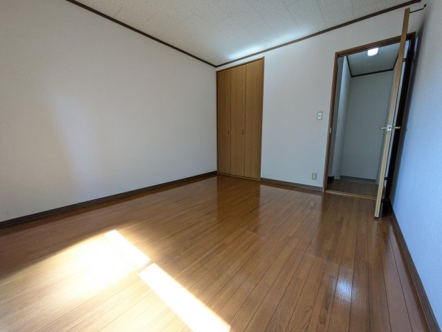 メルヴェーユ浜野C棟の洋室