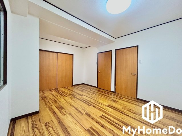 プレジデント浄心の寝室|小さなお子様が大きくなった時には2部屋に仕切ることもできる将来性の高い間取り設計です。