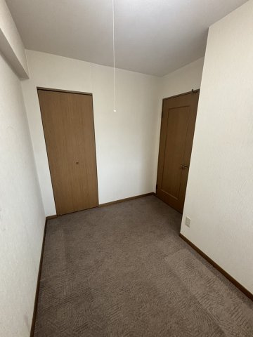 チサンマンション中之島の洋室