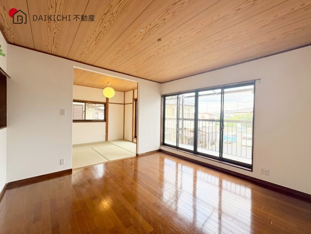 【居間・リビング】 | 鴻巣市八幡田　中古戸建