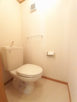 【トイレ】 | クレストールＢ | 清潔感のあるトイレです