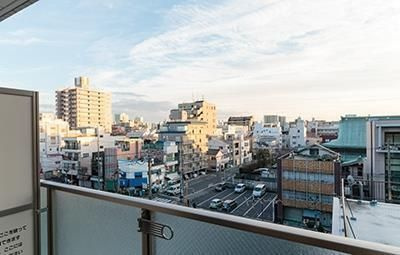 グランジュエ本所のバルコニー