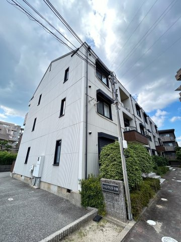 アバンウェル小林の外観