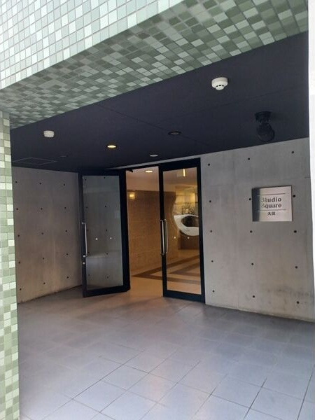 スタジオスクエア大須のエントランス