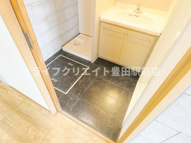 エルムコートの居間・リビング