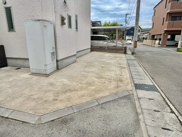 ヴィレッジ陽光　Fの駐車場