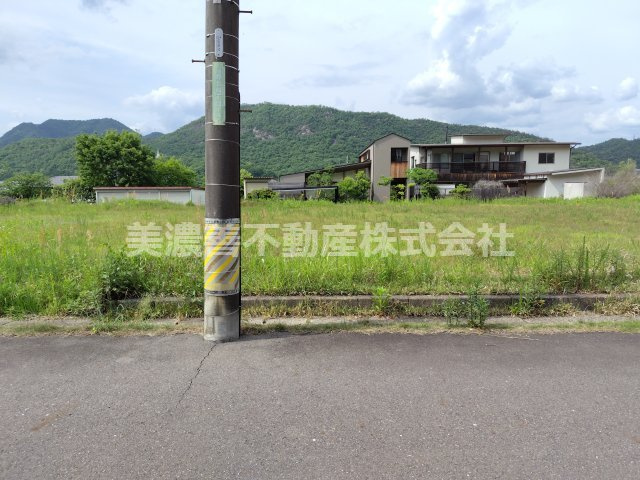 ６７０４２　岐阜市日野北４丁目土地の外観