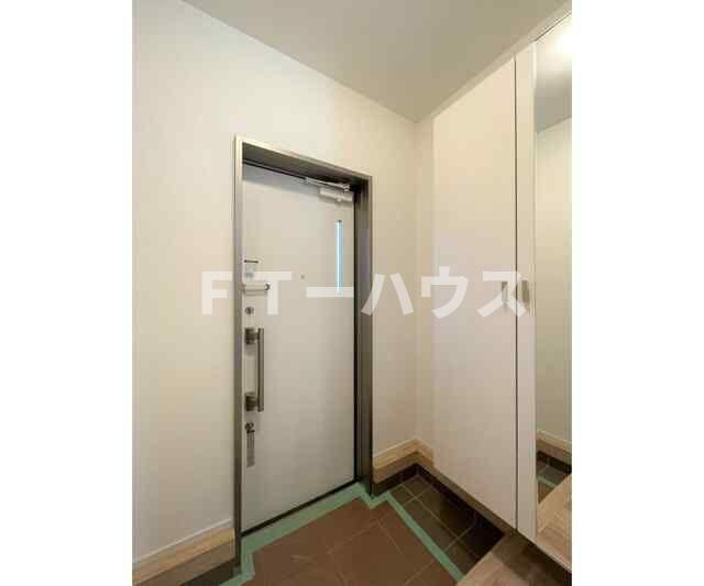 ＤＥＬＩＧＨＴ　ＰＯＲＴＥＲの玄関