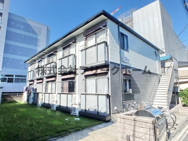 武蔵野市中町２丁目のアパートの外観