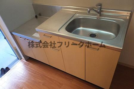 武蔵野市中町２丁目のアパートのキッチン