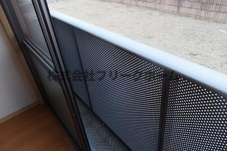 武蔵野市中町２丁目のアパートのバルコニー