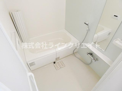 【浴室】 | Rojuman Ange
