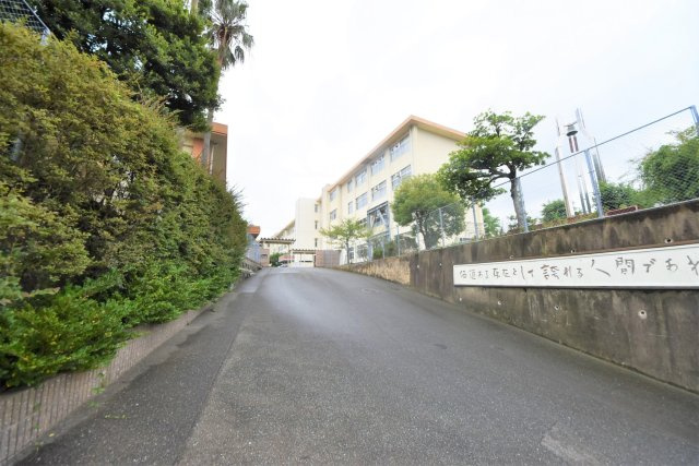 福岡市南区長住5丁目第9-2棟（2号棟）の周辺|長丘中学校