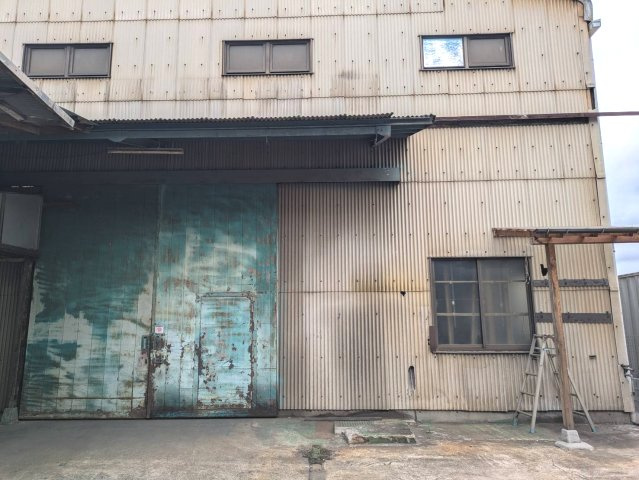 北足立郡伊奈町大字小室の工場