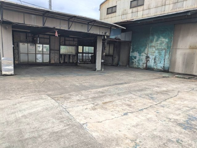 北足立郡伊奈町大字小室の工場
