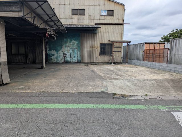 北足立郡伊奈町大字小室の工場