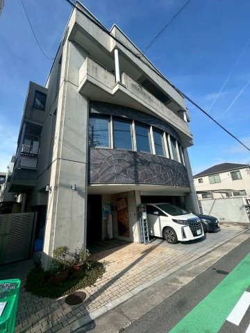 アバンテ甲子園の外観