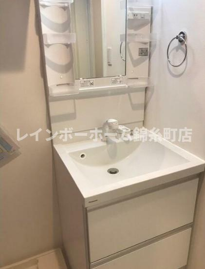 ハーモニーテラス柴又Ⅲの独立洗面台