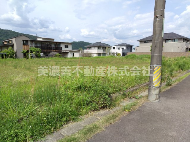 ６７０４１　岐阜市日野北４丁目土地の外観