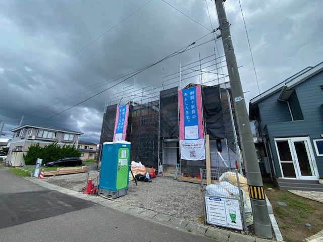 【新築戸建て】由利本荘市薬師堂第13　2号棟の前面道路含む現地写真|2026年6月撮影