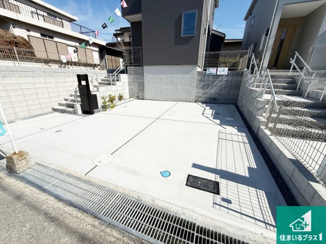 ◆大阪狭山市西山台　第1期　新築一戸建ての駐車場|駐車スペース！散水栓があるので、こまめに愛車を洗えます！