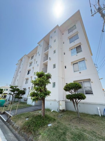 宝塚光明住宅四号棟