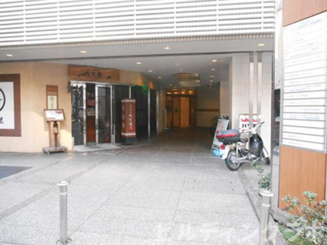 アーク白川公園ビルディング本館の地図