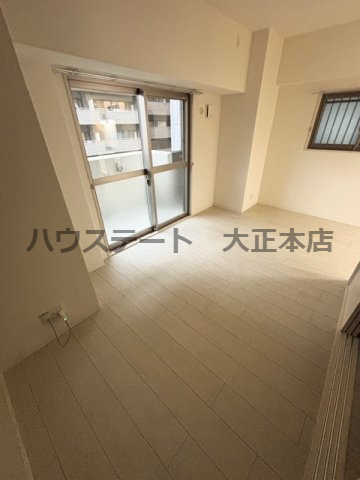 【居間・リビング】 | ノーブルスクエア新町 仲介手数料無料