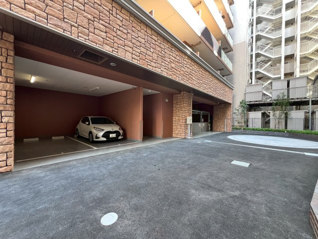 プレジオ梅田の駐車場