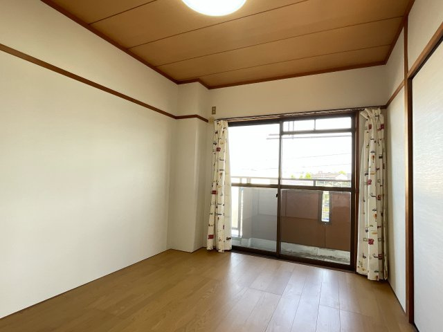 ファミール光の寝室