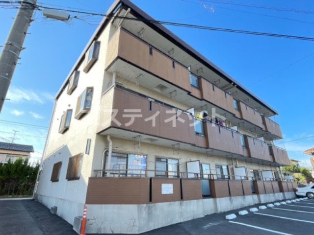 ファミール光の外観