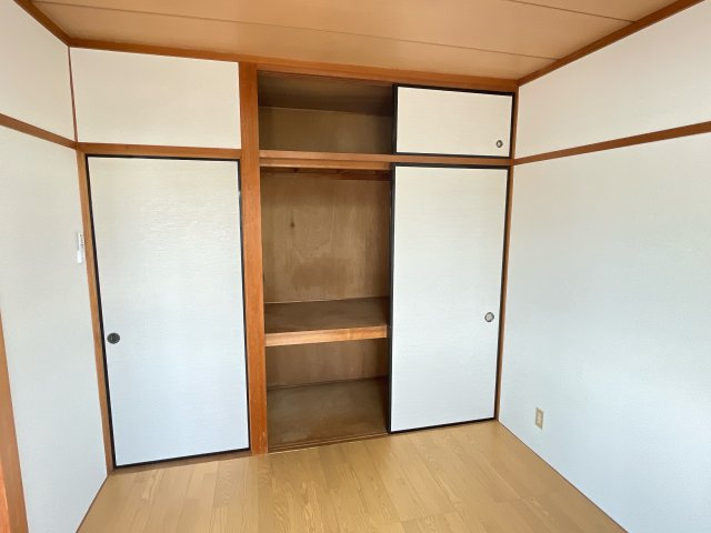 ファミール光の収納