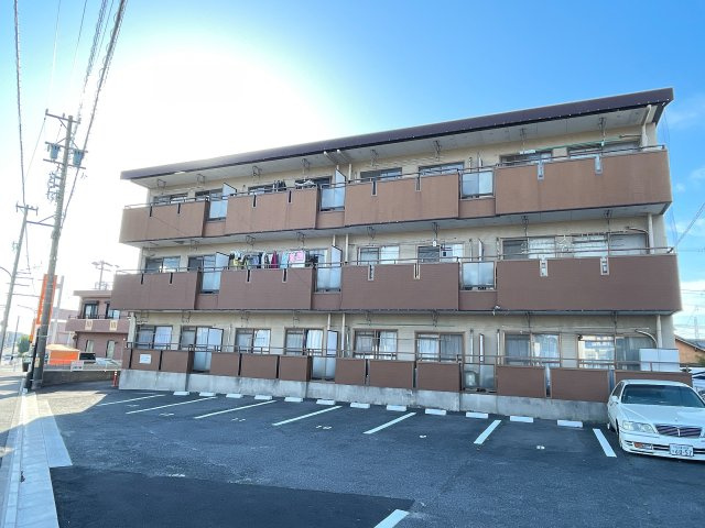 ファミール光の外観