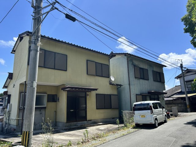 【外観】 | 米生町売家 | 2棟一括売りの佇まい！存在感のあるシャープな外観です