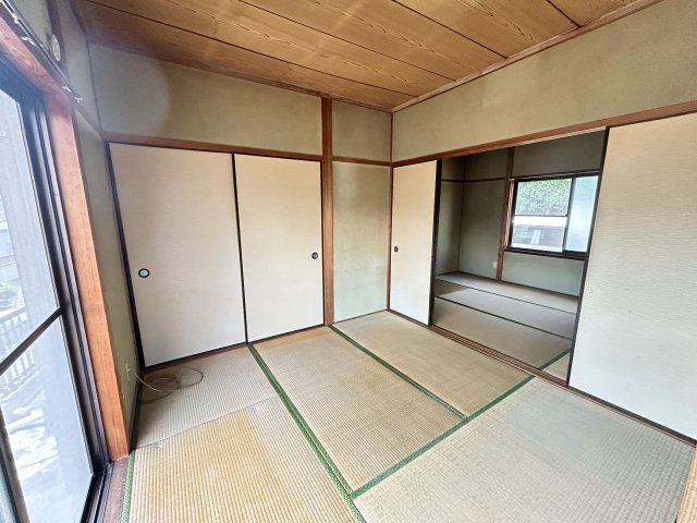 【洋室】 | 米生町売家 | 畳の香りに癒やされる和室。寝室やキッズスペースに◎